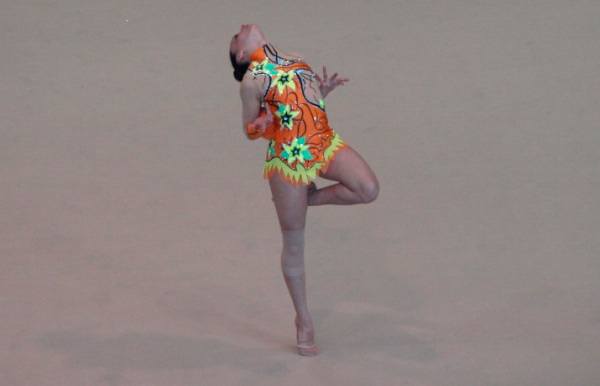 De dónde salen los uniformes de gimnasia rítmica que adoramos y odiamos?