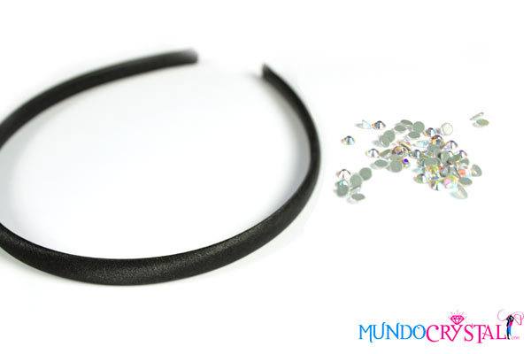 pegar-swarovski-en-diadema