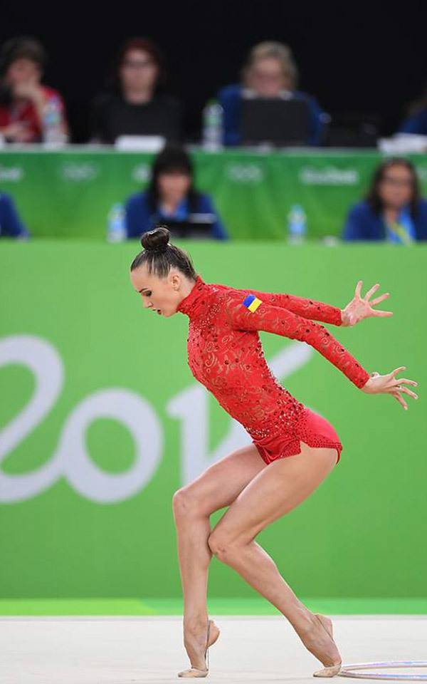 Ganna-Rizatdinova-leotard-3